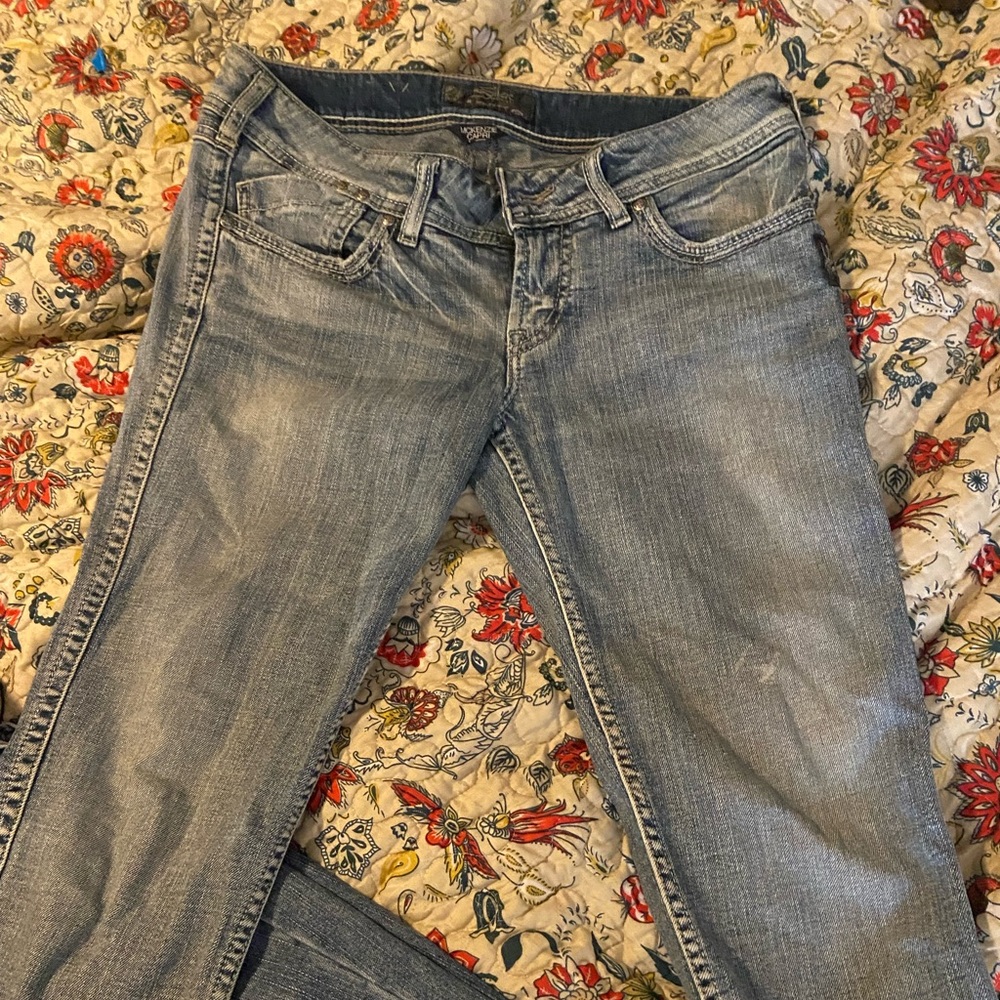 Womens silver capris